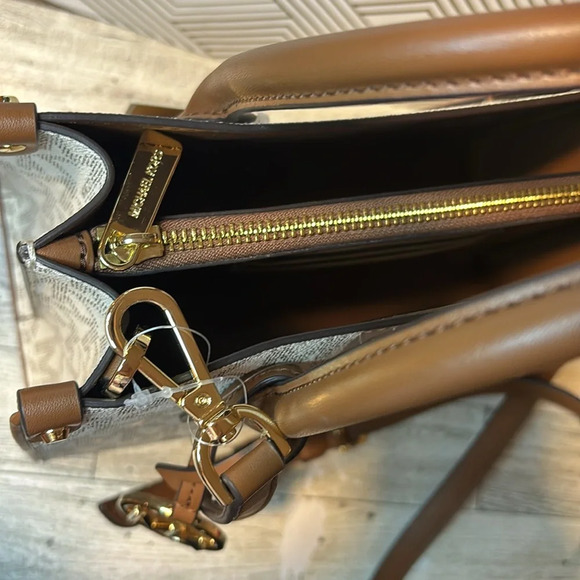 Michael Kors Satchel - Picture 5 of 10